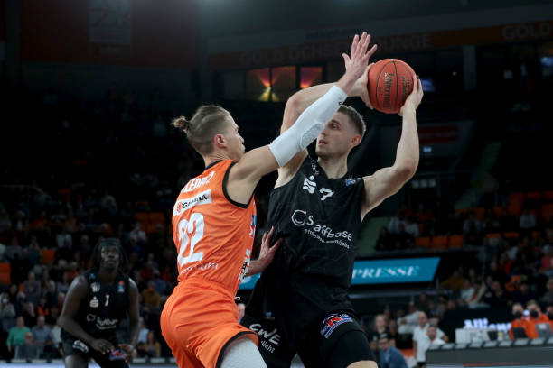 也让埃弗顿 也让埃弗顿